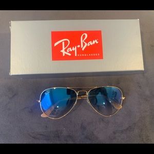 NEVER WORN Ray Ban Aviator Gradient Blue/Gold Small Frame